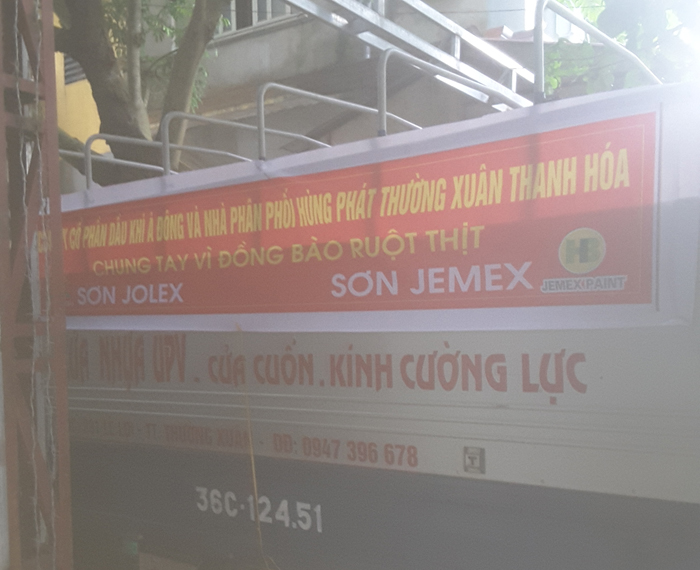 Công ty CP Công nghệ Sơn Jemex và Nhà Phân phối Hùng Phát Thường xuân Thanh Hóa chung tay vì đồng bào bảo lụt